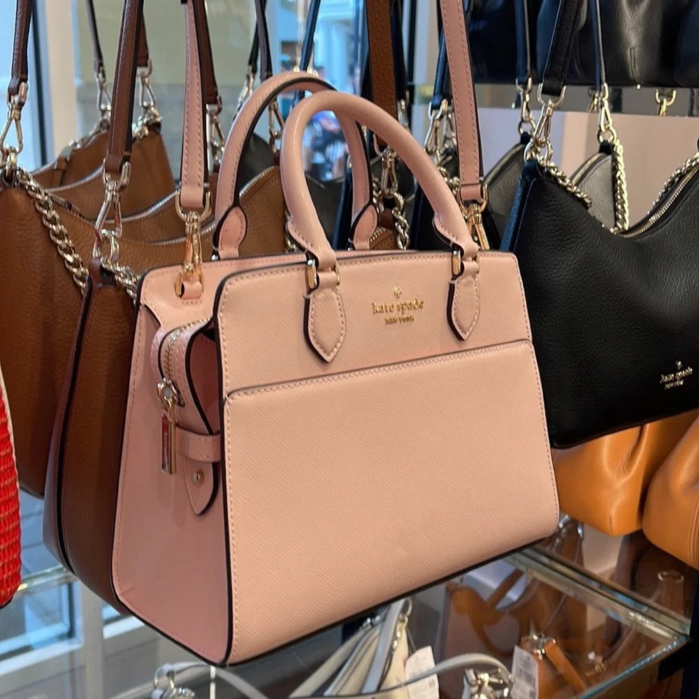 Kate Spade Madison Saffiano Leather Small Satchel
COLOR:
Conch Pink
NWT - Picture 1 of 16